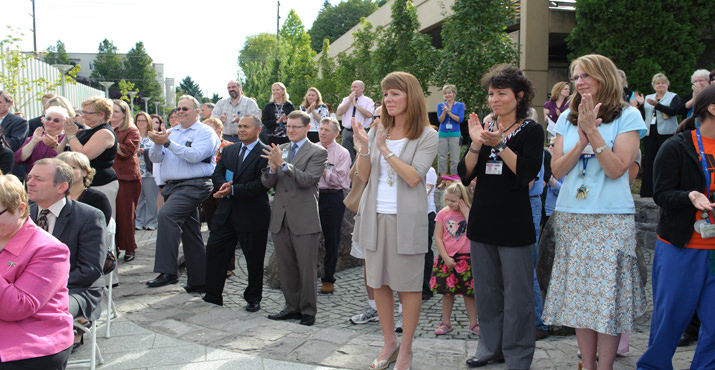 Randall Children’s Hospital at Legacy Emanuel and Legacy Health staff clap for Marcia Randall and the Randall Charitable Trust’s generous donation at the Randall Charitable Trust donation and naming ceremony at Randall Children’s Hospital.