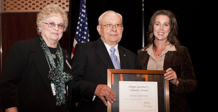 Betty-Coe de Broekert, AARP Volunteer, Steve Olienyk, Statewide 2011 Outstanding Lifetime Volunteer Achievement Awardee, Cylvia Hayes, First Lady of Oregon 