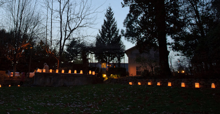 The house following the lighting of the luminaries