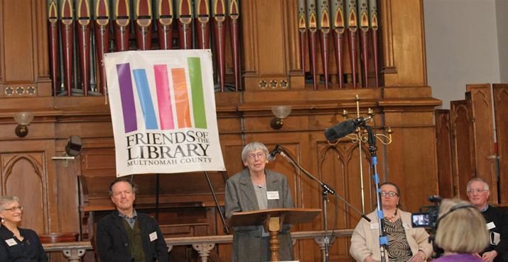 Ursula Le Guin speaking to the crowd