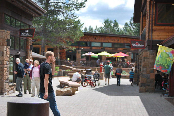 The Sunriver Village Mall has a facelift.