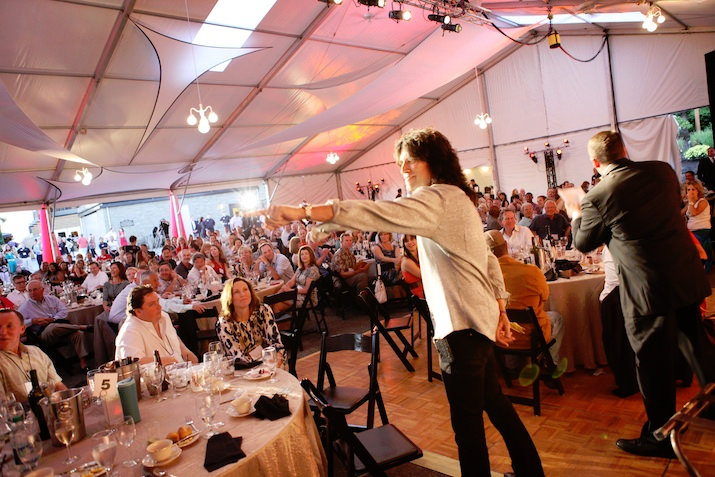 Tommy Thayer got the crowd excited during the live auction.