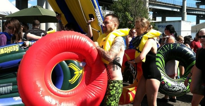 THE BIG FLOAT is an opportunity for the people of Portland to partake in a public display of affection for the Willamette River. In grand style, the event will begin with a “parade of floaters”.