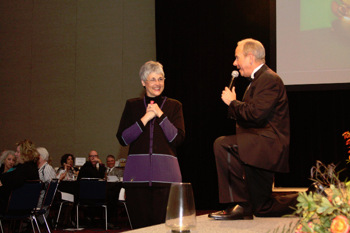 Golden Ticket winner, Merrie Lisa Conroy to auctioneer, Graham Crow: "I want the puppy!"