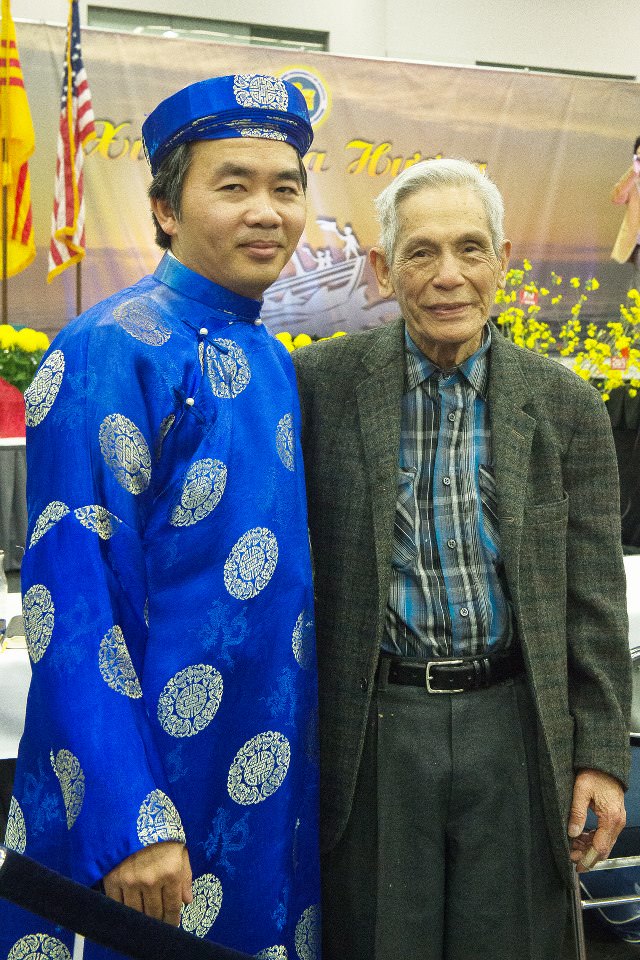 Colonel Hoàng Minh Hoà of the Republic of Vietnam and President of VNCO Mr. De Tran