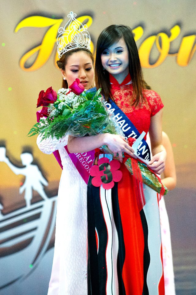 Miss Congeniality 2013 of the Vietnamese Community Community of Oregon. Miss Huong Nguyen.