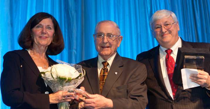 Former Oregon Governor Victor Atiyeh (center) handed out Concordia’s Governor Victor Atiyeh Leadership in Education Awards to Carilyn Alexander (accepting on behalf of her late husband Dick Alexander)  and Ken Thrasher, chairman of Compli.