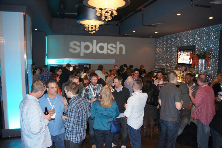 SearchFest organizers, speakers, sponsors and attendees unwind at the event’s After Party sponsored by AdRoll and Splash Worldwide.