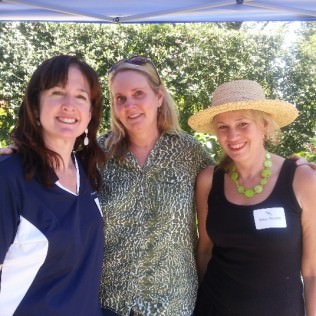 Volunteers Denise Gooding, Lanelle Fechner and Amy North