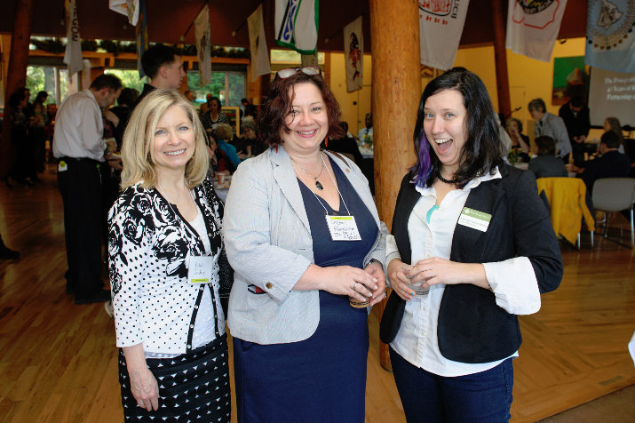 SSW Associate Dean Vikki Vandiver, with Crystal Froembling, Katie Cagle.