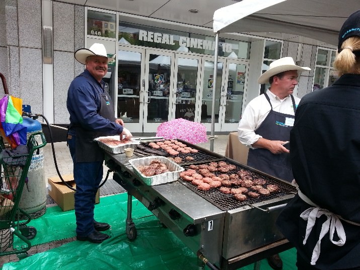 Portlanders lined up 20 deep for free sliders.