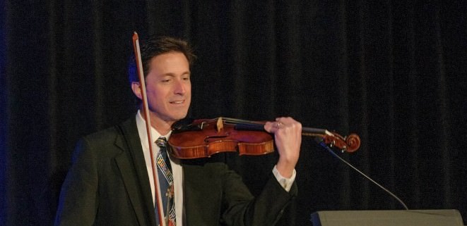 Oregon Symphony Associate Concertmaster Peter Frajola