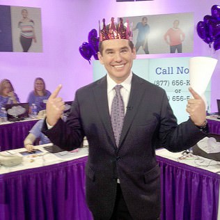 WayneGarciaFox12 KPTV’s Wayne Garcia encouges viewers to become a King or Queen of Hearts by making a $1,000 donation to CCA.