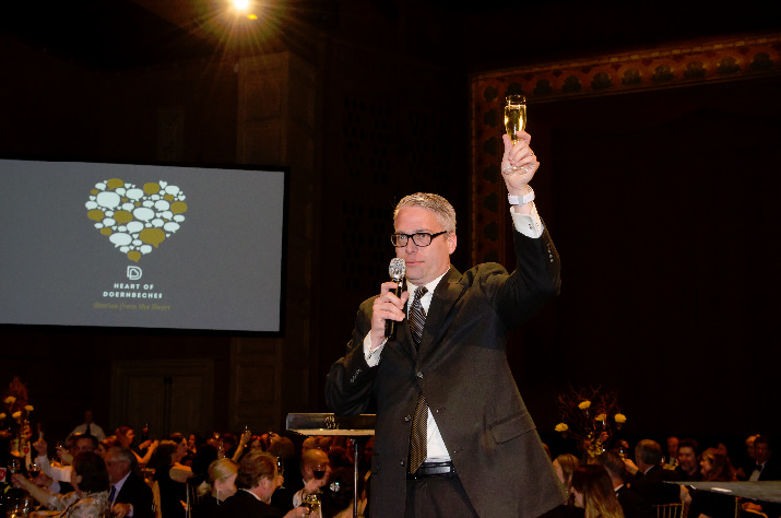 David Roy, representing presenting sponsor Knowledge Universes, makes a toast to Doernbecher.