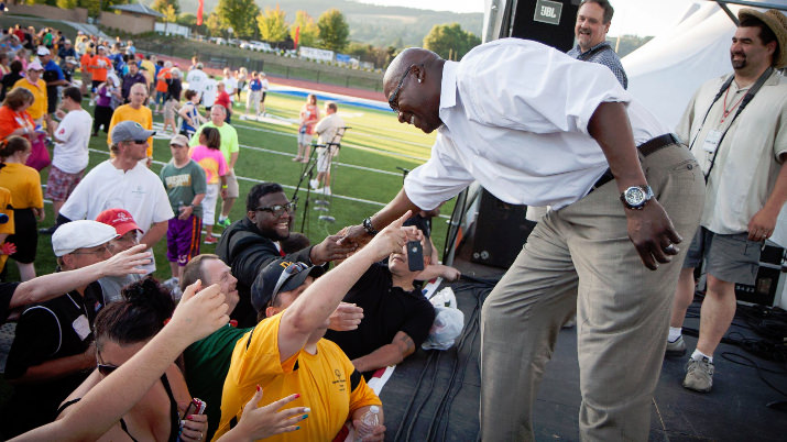 Jerome Kersey of the Portland Trail Blazers meets the athletes.