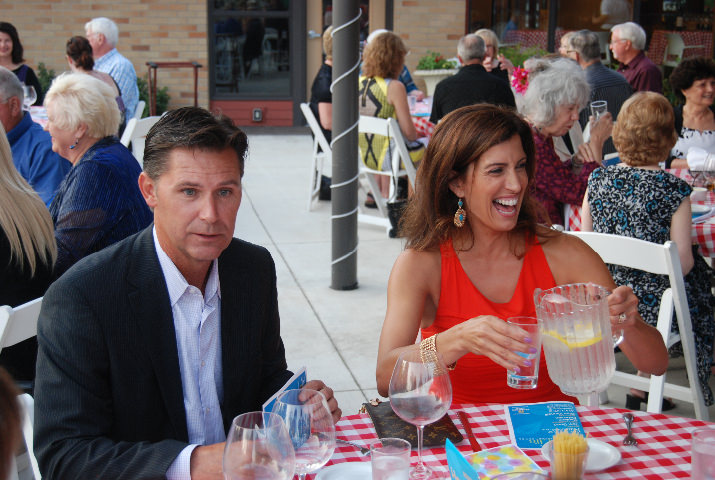Brian Joelson and Natalia Lampros enjoy the Plates of Passion pasta dinner.