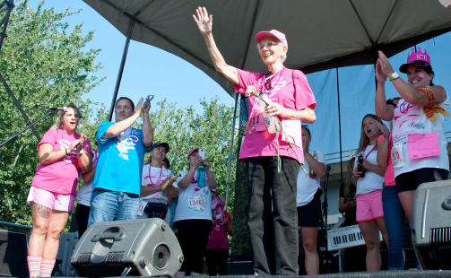 Betty Metcalf a 20 year survivor, who at 86 drove from Olympia to Portland to walk with her daughter and granddaughter.