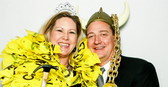 Dawn and Scott Holden have fun in the photo booth 