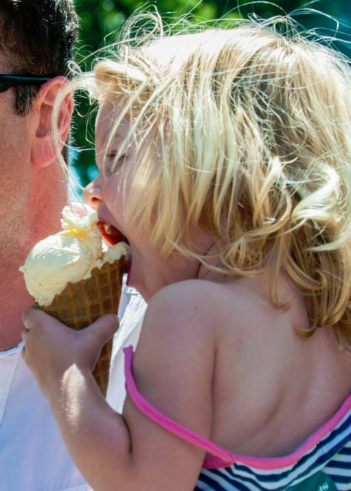 Ice cream was a favorite with kids and their parents. The Bite offered a variety of entertaining activities including a stage with hourly interactive performances, puppeteers, arts and crafts projects and face painting. 