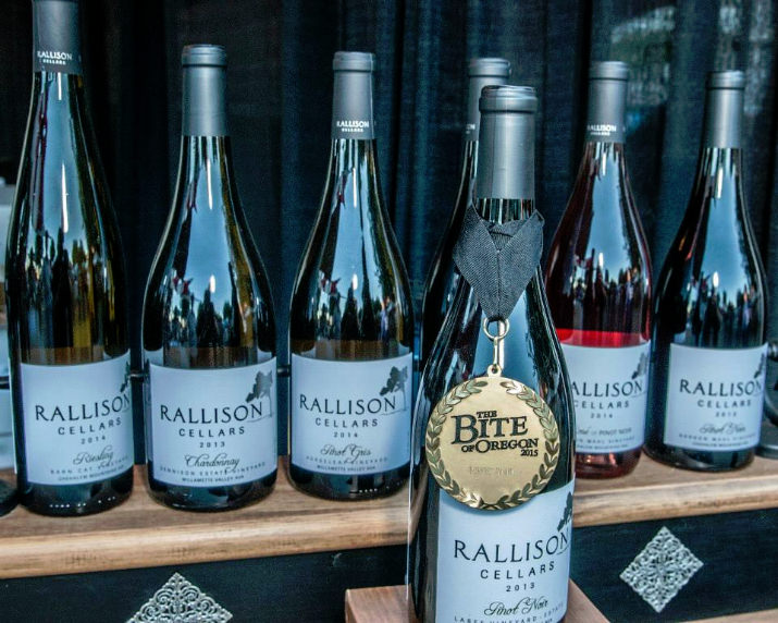 SE Wine Collective, a unique, multifaceted urban winery in Portland, returned as the official host of the Wine Bar.  Local wines were also honored.