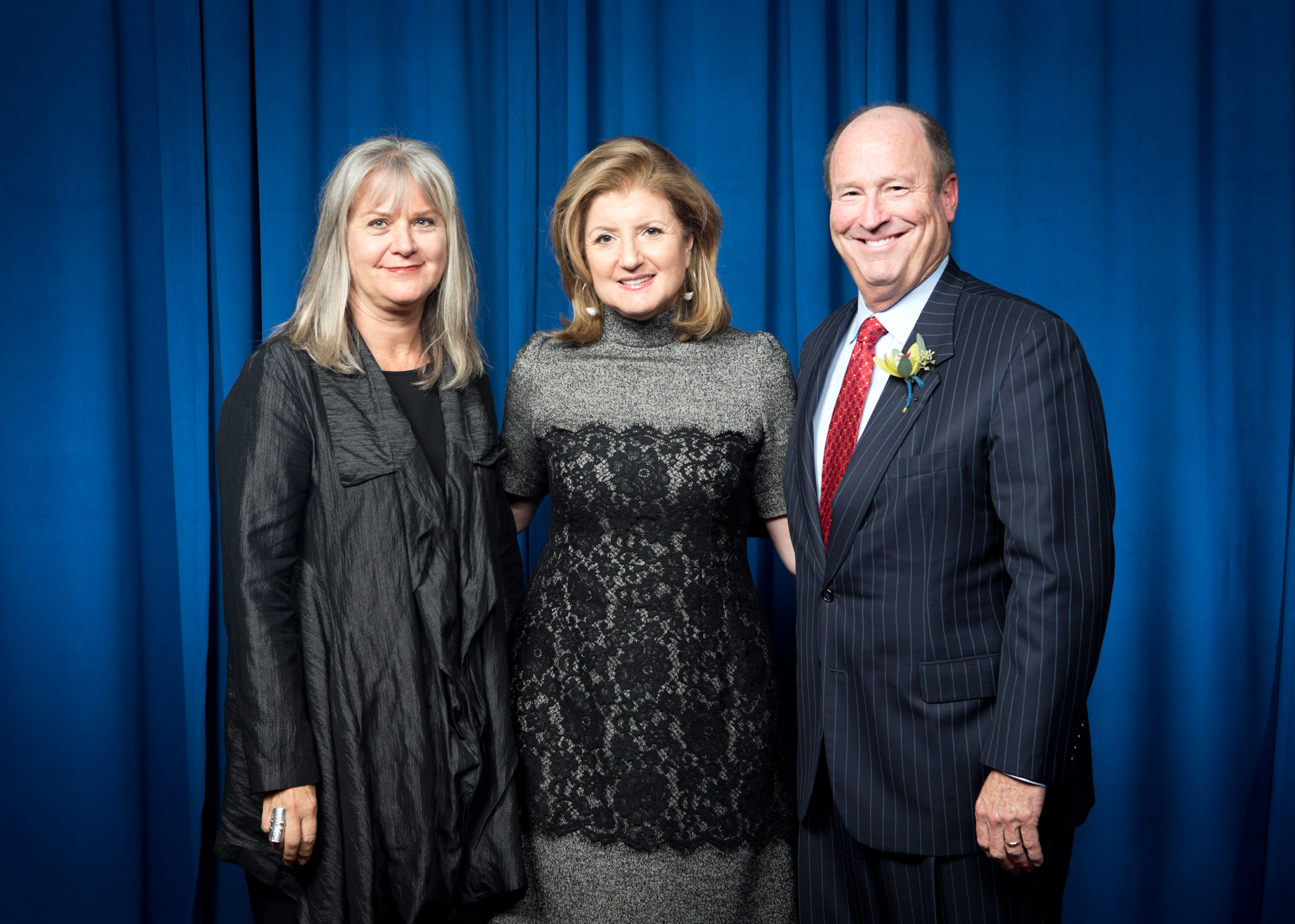 Roger Hinshaw, President of Bank of America in Oregon and SW Washington, and his wife Margaret enjoyed the opportunity to meet Arianna Huffington.