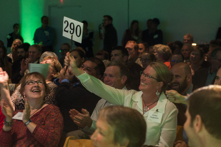 Kelley Jorgensen from Plas Newydd Farm bidding during the Live Auction