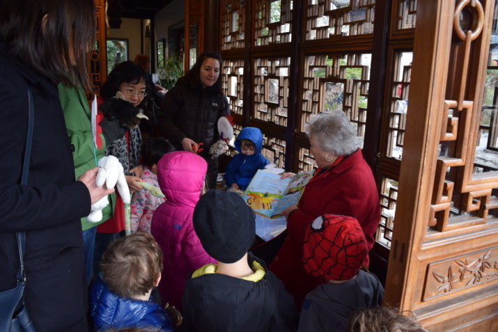 Kids listened to classic Chinese stories about the zodiac calendar and the Year of the Rooster.