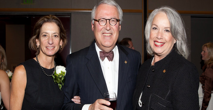 / Linda Andrews, daughter of honoree Melvin “Pete” Mark, Jr.; Gary Eichman, immediate past president of the PSU Foundation Board; and Susie Eichman