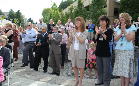 Randall Children’s Hospital at Legacy Emanuel and Legacy Health staff clap for Marcia Randall and the Randall Charitable Trust’s generous donation at the Randall Charitable Trust donation and naming ceremony at Randall Children’s Hospital.