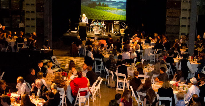 More than 400 guests donned blue jeans and bling for “Home Grown,” the annual gala to raise funds to support Oregon Food Bank’s mission: to eliminate hunger and its root causes. The gala included dinner prepared with local ingredients by Michael Stanton, executive chef of The Heathman Restaurant and Bar; salad by David Anderson, executive chef, Genoa; and desserts by New Seasons Market. More than 400 guests donned blue jeans and bling for “Home Grown,” the annual gala to raise funds to support Oregon Food Bank’s mission: to eliminate hunger and its root causes. The gala included dinner prepared with local ingredients by Michael Stanton, executive chef of The Heathman Restaurant and Bar; salad by David Anderson, executive chef, Genoa; and desserts by New Seasons Market.