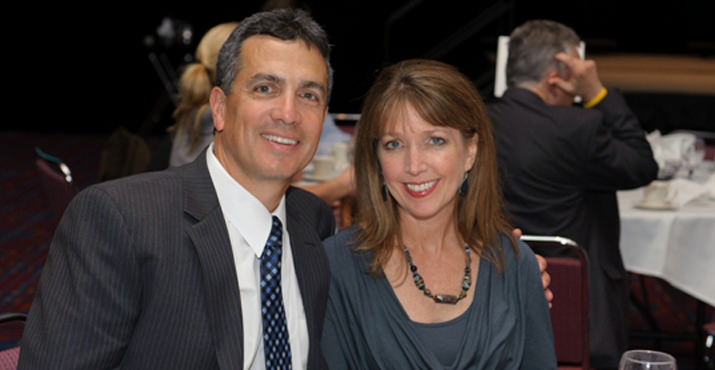 Event co-chair Jeff Thiede, President of Oregon Electric Group, enjoys the dinner with his wife, Elizabeth.