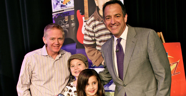 Fox 12 Oregon’s Andy Carson and Pete Ferryman take a break with CCA-served Maile Heen and her sister Malia during the Valentine’s Day for CCA event with 105.1 The Buzz, and hosted by Fox 12 Oregon.