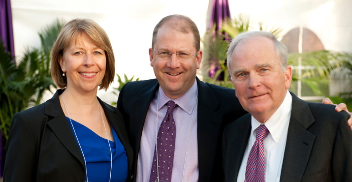 Pat Becker, Jr. ’88, principal at Becker Capital Management, his wife Tabitha, and his father Pat Becker, Sr. ’63, founder/chairman of Becker Capital Management. The Beckers are long-time supporters of the University – Pat Jr. is co-chair of the current $175 million RISE Campaign, and Pat Sr. was chair of 2001-3’s Defining Moment Campaign, which raised more than $116 million for the University. Pat Becker, Jr. ’88, principal at Becker Capital Management, his wife Tabitha, and his father Pat Becker, Sr. ’63, founder/chairman of Becker Capital Management. The Beckers are long-time supporters of the University – Pat Jr. is co-chair of the current $175 million RISE Campaign, and Pat Sr. was chair of 2001-3’s Defining Moment Campaign, which raised more than $116 million for the University.