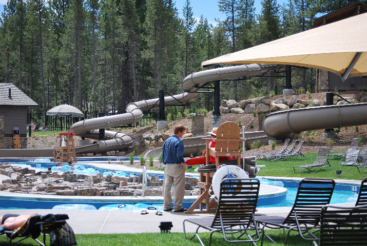 Spanning 33,000 square feet, this year-round facility will make a vacation in Sunriver, Oregon even more fun.