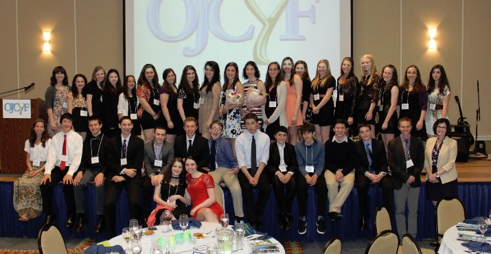 Teen board members of the 2012-2013 Oregon Jewish Community Youth Foundation with adult advisor Jonathan Morgan and OJCF Executive Director Julie Diamond (lower right).