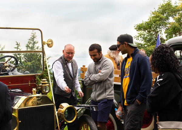 Horseless Carriage Club Takes Pittock Mansion Visitors Back in Time