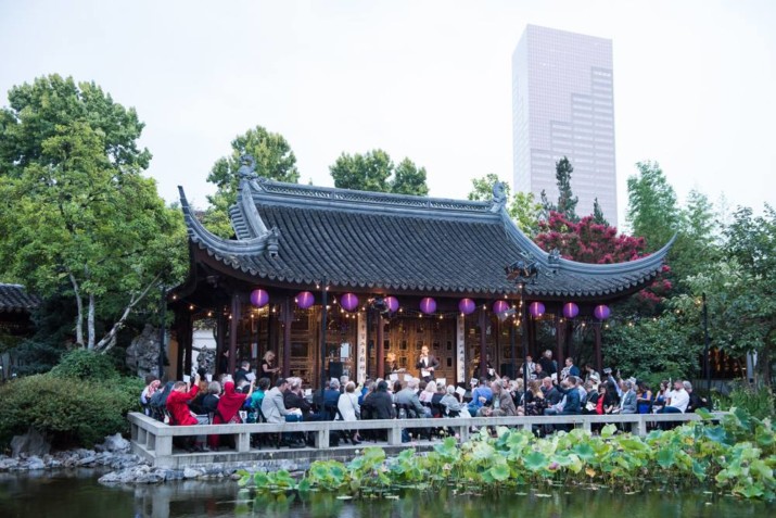 Fall Preview Lan Su Chinese Garden To Sparkle Under The Moonlight